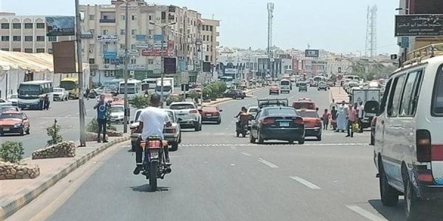 بالبلدي: النشرة
      المرورية..
      انتظام
      حركة
      سير
      المركبات
      بشوارع
      وميادين
      القاهرة
      والجيزة