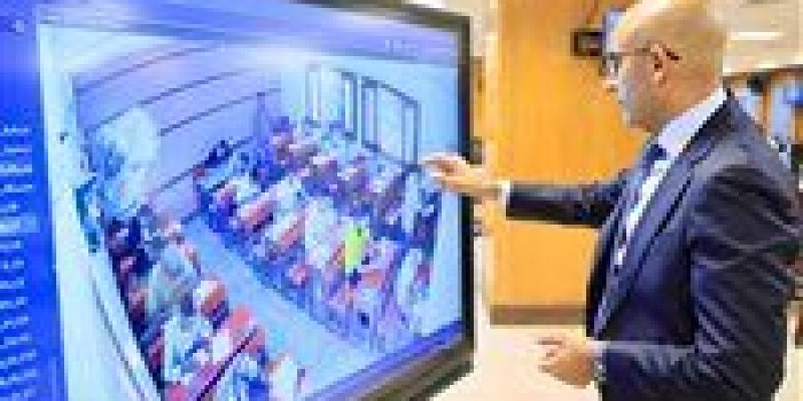 بالبلدي : عاجل..
      التعليم:
      هناك
      مراحل
      متعددة
      لتصحيح
      الاختبارات
      المقالية
      في
      الثانوية
      العامة