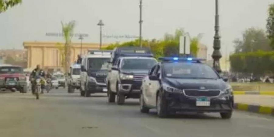 ضبط
      118
      قضية
      مخدرات
      وتنفيذ
      61
      ألف
      حكم
      قضائى
      فى
      24
      ساعة