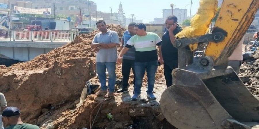 بالبلدي : رئيس
      مياه
      الشرقية
      يعلن
      الإنتهاء
      من
      إصلاح
      كسر
      خط
      مياه
      أبوحماد
      وضخ
      المياه