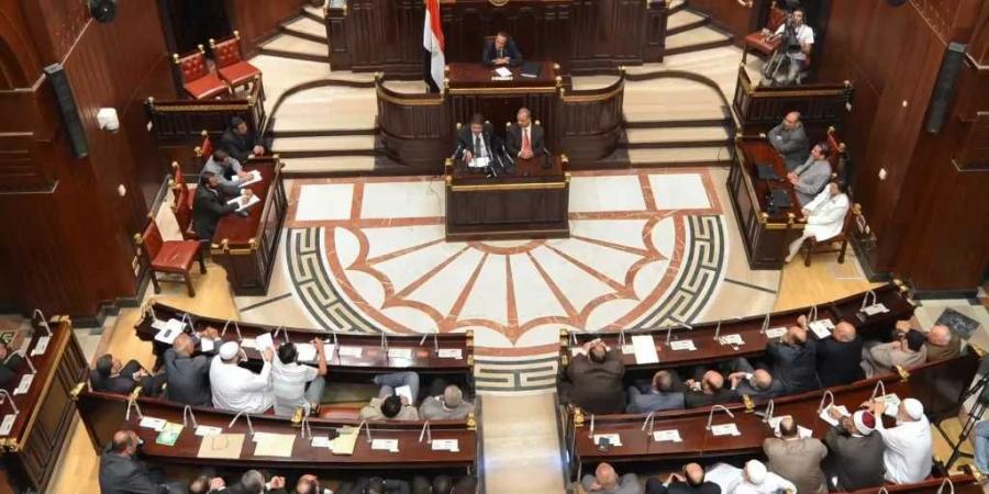 استعدادات
      حزبية
      وتحالفات
      سياسية
      للسيطرة
      على
      مقاعد
      الشيوخ