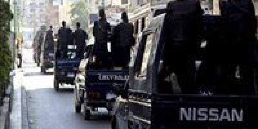 بالبلدي: قطاع
      الأمن
      الاقتصادي
      يضبط
      5530
      قضية
      متنوعة
      خلال
      24
      ساعة