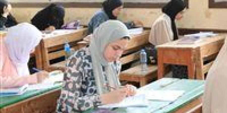 بالبلدي : عاجل|
      تصحيح
      امتحانات
      الثانوية
      العامة
      2025..
      توضيح
      هام
      من
      «التعليم»