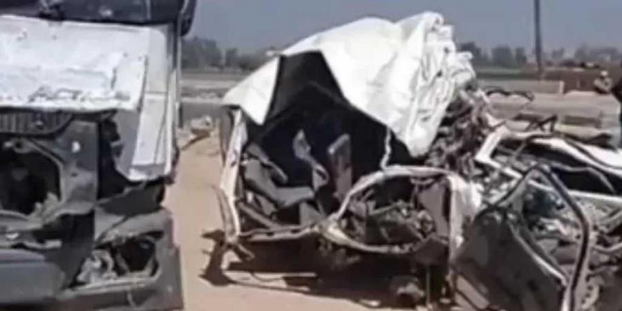 ارتفاع
      عدد
      المتوفين
      بحادث
      الطريق
      الإقليمي
      لـ
      10
      ضحايا