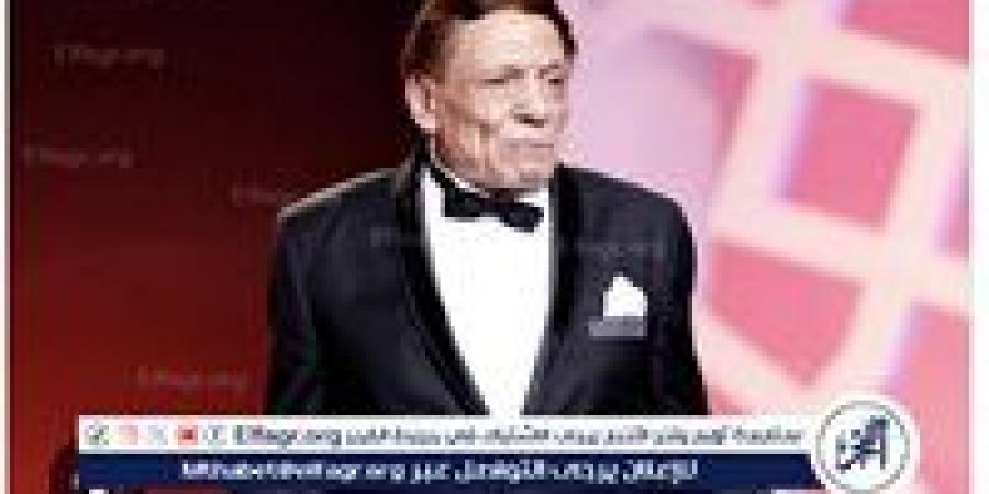 بالبلدي: "فيلم
      الزعيم
      يفجّر
      الجدل:
      هل
      عادل
      إمام
      أقوى
      من
      السياسة
      والفن؟!"