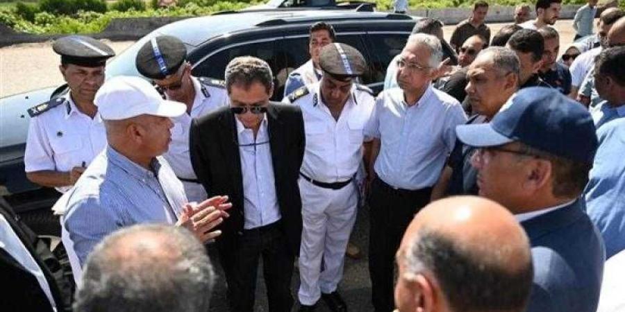 بالبلدي : النقل:
      غلق
      كلي
      مؤقت
      للاتجاه
      القادم
      من
      تقاطع
      الإقليمي
      مع
      الإسكندرية
      الصحراوي
      وحتي
      تقاطع
      الإقليمي
      مع
      طريق
      السويس
      الصحراوي