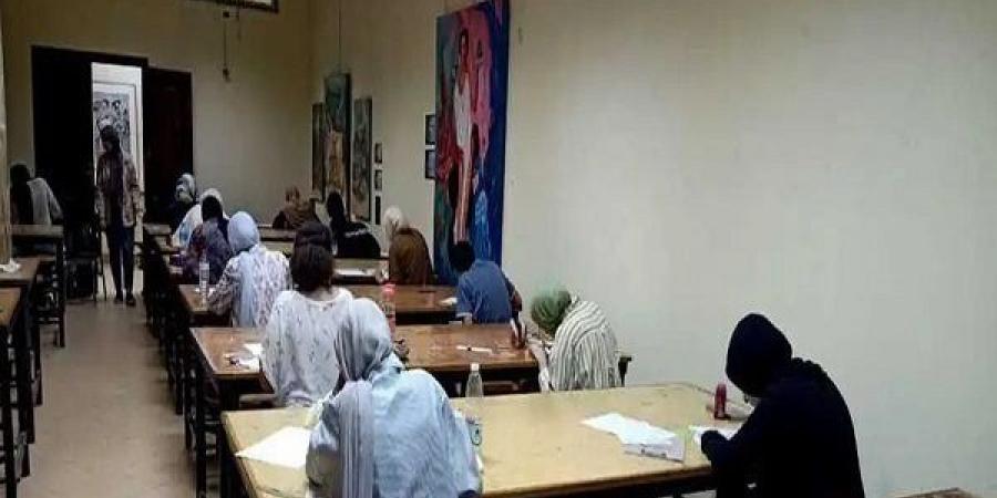 بالبلدي: الدليل
      الشامل
      لاجتياز
      اختبارات
      القدرات
      2025
      في
      كليات
      الفنون
      التطبيقية
