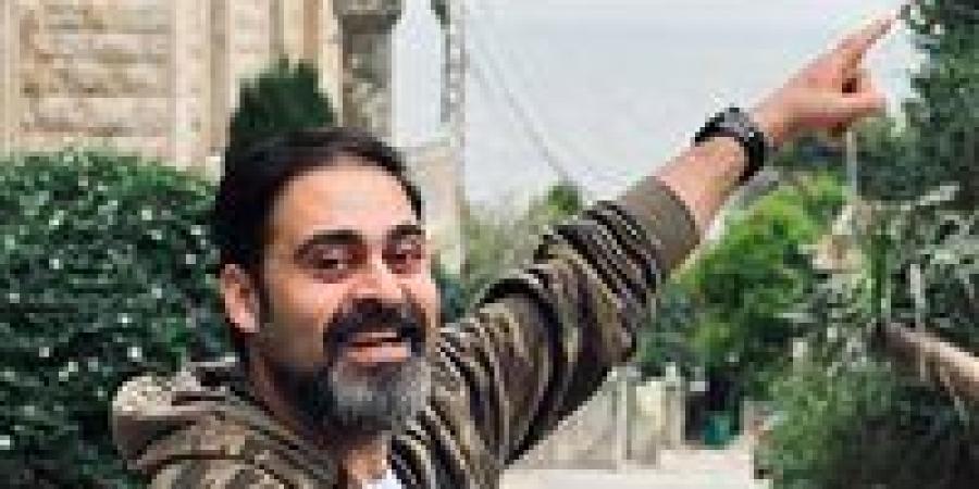 بالبلدي: القصة
      الكاملة
      لاختفاء
      الفنان
      أحمد
      الرافعي
      وعودته
      المفاجئة