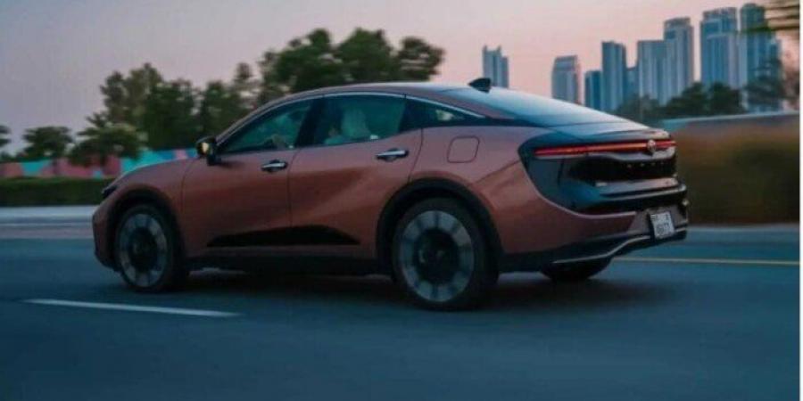 بالبلدي : مواصفات
      وسعر
      سيارة
      تويوتا
      كراون
      موديل
      2025..
      «فخامة
      وأمان»