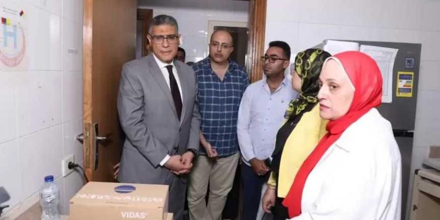 محافظ
      الجيزة
      يتفقد
      مستشفى
      الشيخ
      زايد
      العام
      ويوجه
      بسرعة
      الانتهاء
      من
      أعمال
      التطوير
      ورفع
      كفاءة
      الخدمات
      الطبية