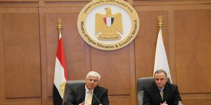 بالبلدي: وزير
      التعليم
      العالي
      يقر
      حزمة
      قرارات
      مهمة
      لتطوير
      التعليم
      التكنولوجي