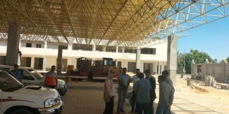 بالبلدي: نائب
      محافظ
      قنا
      يتفقد
      مشروع
      إنشاء
      مجمع
      مواقف
      نجع
      حمادي
      الجديد