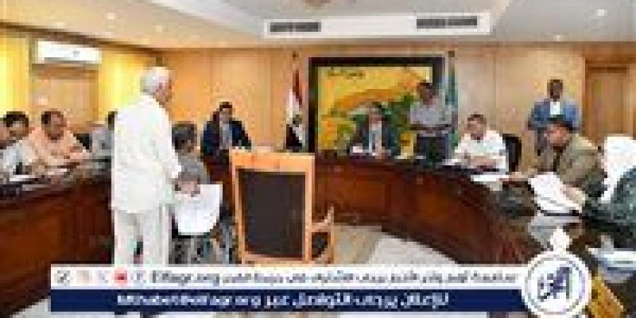 بالبلدي: محافظ
      الفيوم
      يوجه
      بتقديم
      مساعدات
      مالية
      وطبية
      ومشروعات
      تنموية
      للأولى
      بالرعاية