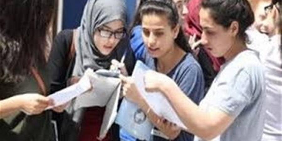 بالبلدي: تنسيق
      الثانوية
      العامة
      بالمنوفية
      2025..
      الحد
      الأدنى
      من
      كام؟