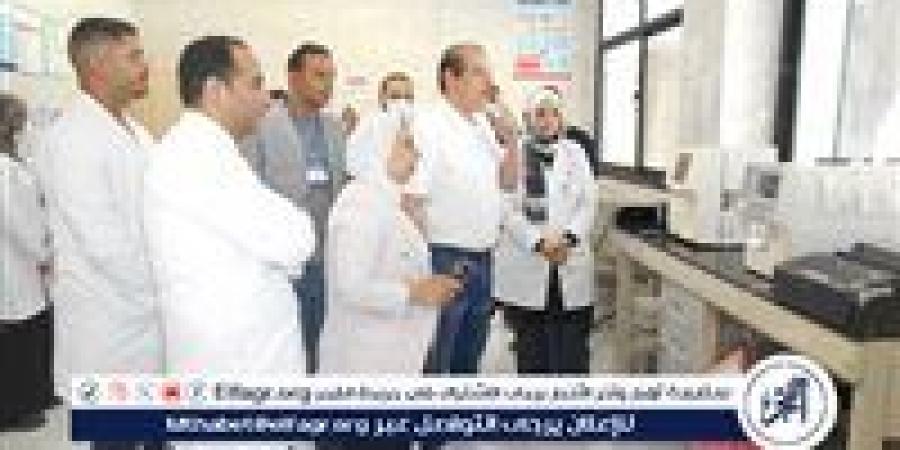 بالبلدي: نائب
      وزير
      الصحة
      يتفقد
      منشآت
      طبية
      بالإسماعيلية
      ويوجه
      بمكافآت
      للمتميزين
      وإجراءات
      ضد
      المقصرين