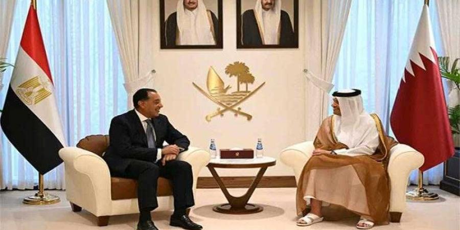 بالبلدي : رئيس
      الوزراء
      يبحث
      مع
      نظيره
      القطري
      دعم
      الاستثمارات
      المشتركة
