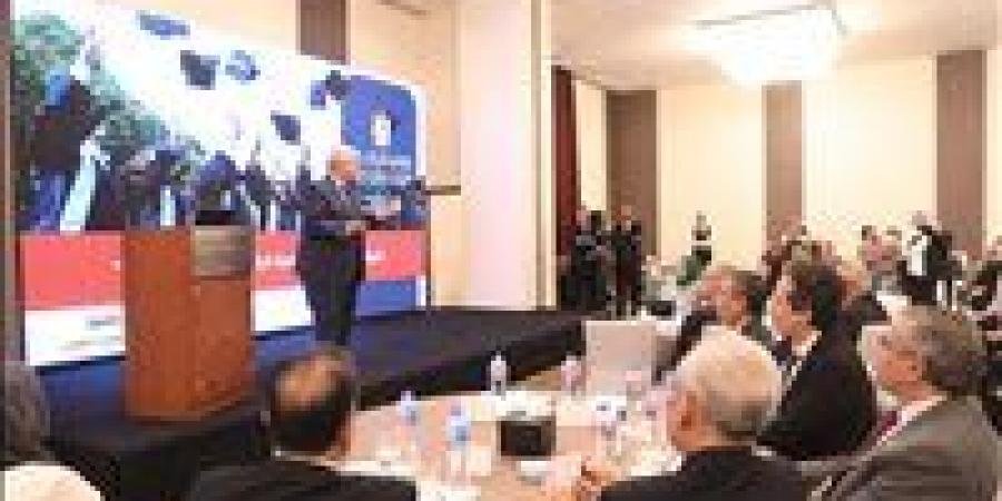 بالبلدي : وزير
      التعليم
      العالي:
      تركيز
      مبادرة
      "تحالف
      وتنمية"
      على
      الزراعة
      والصناعة
      والسياحة
      والتكنولوجيا