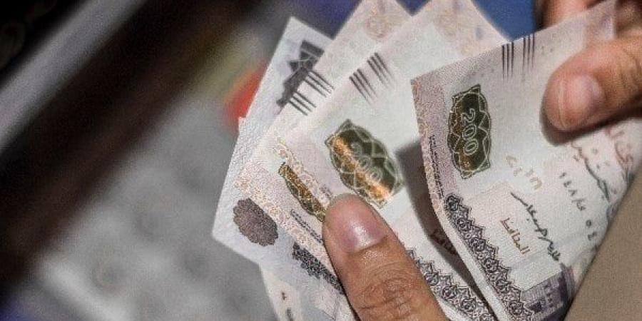 بالبلدي : احسب
      هتقبض
      كام..
      نسبة
      الزيادة
      ومواعيد
      صرف
      مرتبات
      يوليو
      2025