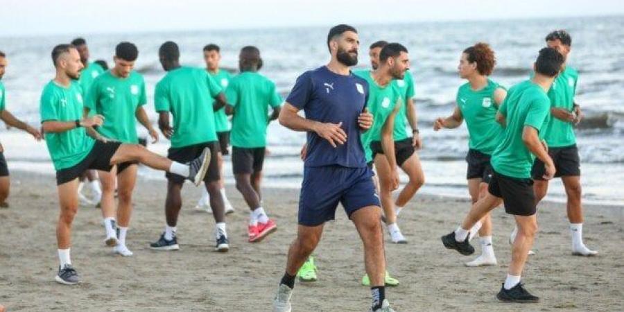 بالبلدي : لرفع
      المعدلات
      البدنية
      للاعبين..
      تدريبات
      المصري
      على
      رمال
      شواطئ
      بورسعيد
      «صور»
