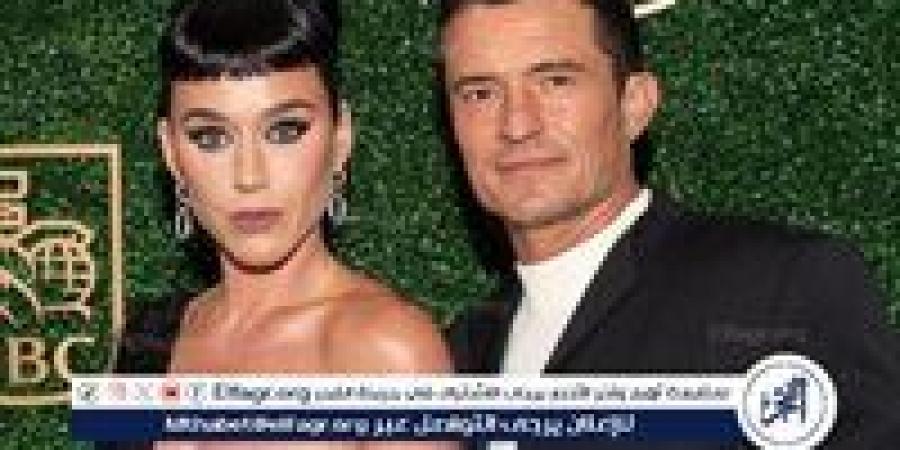 بالبلدي: كايتي
      بيري
      وأورلاندو
      بلوم
      مجددًا
      معًا
      بعد
      الانفصال..
      إجازة
      عائلية
      على
      يخت
      جيف
      بيزوس
      تثير
      الجدل