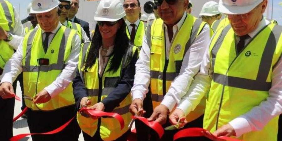 بالبلدي : وزير
      الكهرباء
      والمدير
      التنفيذي
      لهيئة
      الدولة
      للطاقة
      النووية
      الروسية
      ”روسآتوم”
      يتفقدان
      سير
      العمل
      فى
      مشروع
      المحطة
      النووية
      بالضبعة