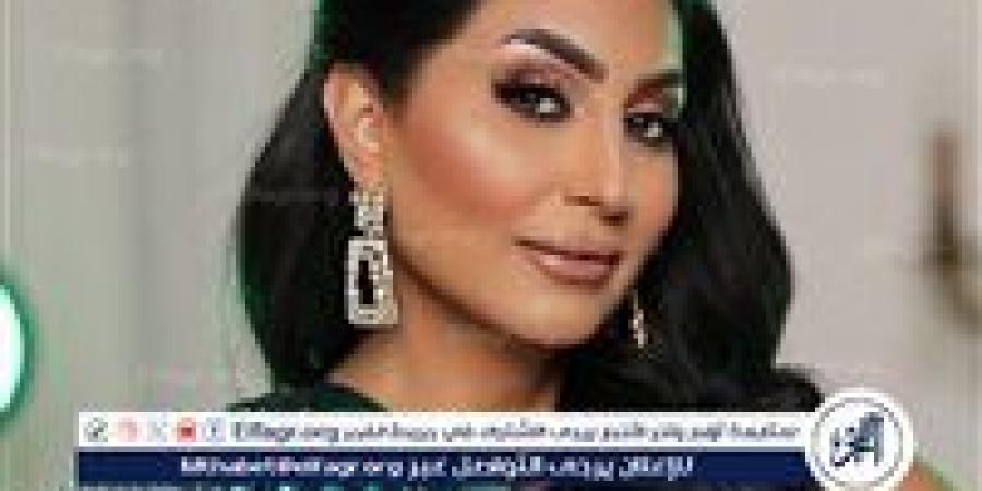بالبلدي: وفاء
      عامر
      تتصدر
      تريند
      جوجل
      بعد
      تعليقها
      على
      صور
      عادل
      إمام
      وعبلة
      كامل:
      "المحبة
      الحقيقية
      لا
      تُشترى"