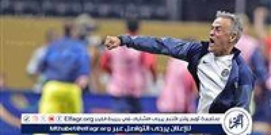 بالبلدي: إنريكي
      يعلن
      تشكيل
      باريس
      سان
      جيرمان
      لمواجهة
      ريال
      مدريد
      في
      كأس
      العالم
      للأندية