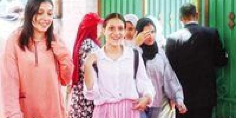 بالبلدي: غدًا
      ختام
      امتحانات
      الثانوية
      العامة
      2025..
      طلاب
      الشعب
      الثلاث
      يؤدون
      الأحياء
      والاستاتيكا
      والإحصاء
      والفلسفة