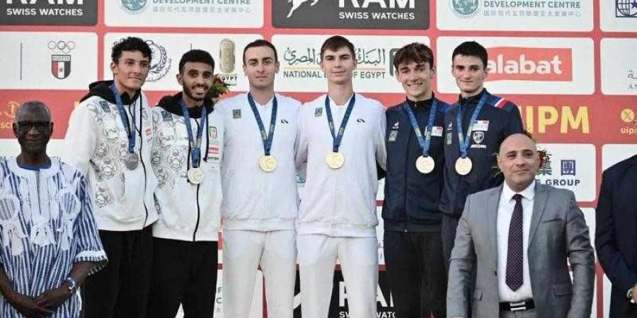 بالبلدي : مصطفى
      أبو
      عامر
      ومازن
      شعبان
      يتوجان
      بفضية
      الناشئين
      ببطولة
      العالم
      للتتابعات
      للخماسي
      الحديث