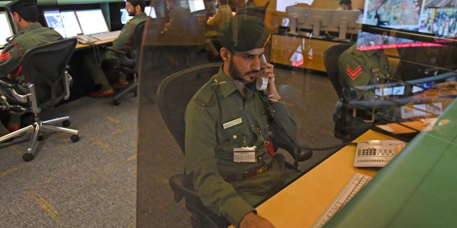 بالبلدي: دبي.. فيديو يكبّد سائق سيارة مخالفة مرورية بـ13 ألف دولار.. شاهد ما حصل
