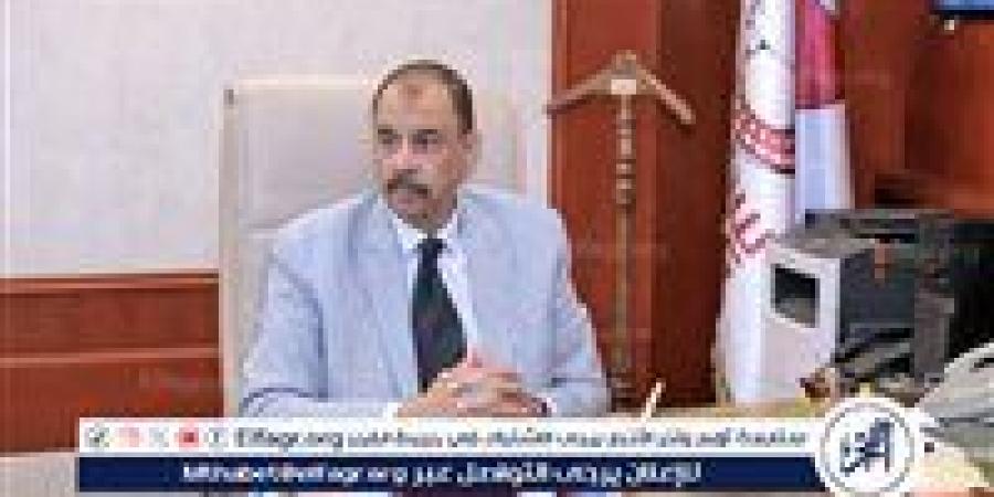 بالبلدي: محافظ
      سوهاج:
      تنفيذ
      24
      ألف
      مشروع
      شباب
      بـ4.7
      مليار
      جنيه