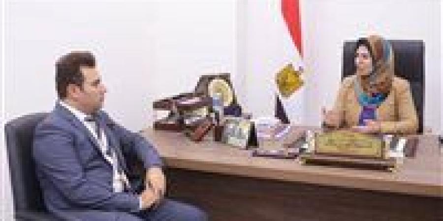 بالبلدي: نائب
      محافظ
      دمياط
      تبحث
      تطوير
      وتحسين
      جودة
      الخدمات