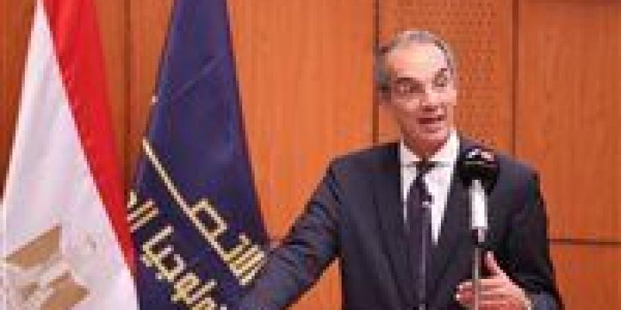 بالبلدي: عاجل..
      الاتصالات:
      تم
      إجتزاء
      تصريحات
      الوزير
      عن
      كفاءة
      الإنترنت
      بعد
      حريق
      سنترال
      رمسيس