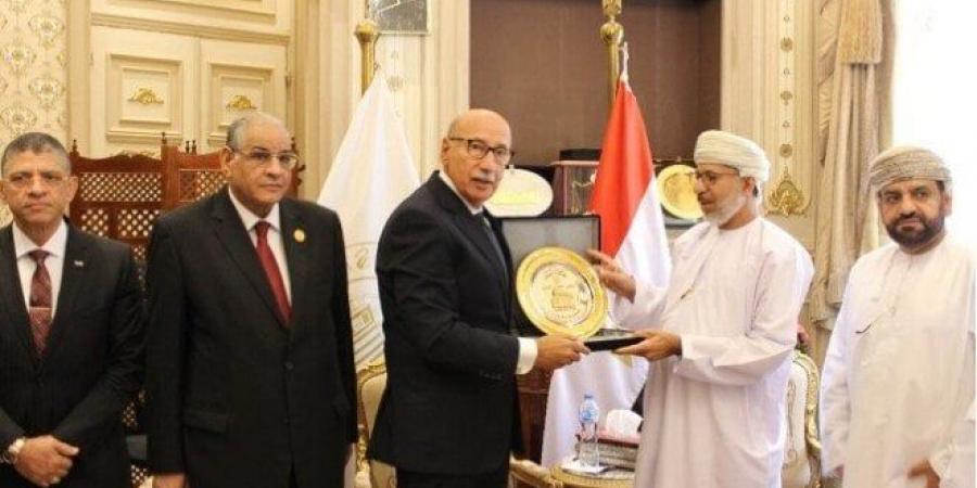 بالبلدي: رئيس
      محكمة
      النقض
      يستقبل
      وفدًا
      قضائيًا
      من
      سلطنة
      عمان
