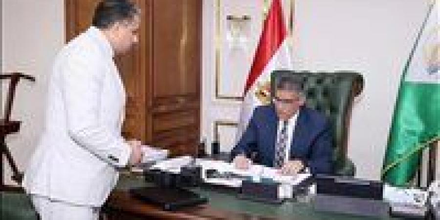 بالبلدي: محافظ
      الجيزة
      يوجه
      بإرجاء
      تقديم
      شهادة
      الكشف
      الطبي
      لطلاب
      الصف
      الأول
      الابتدائي
      تخفيفًا
      للتزاحم