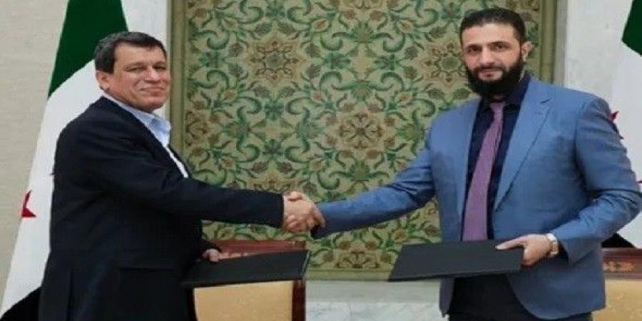 بالبلدي: دمشق
      متمسكون
      بمبدأ
      سوريا
      الواحدة
      والأكراد
      جزء
      لا
      يتجزأ