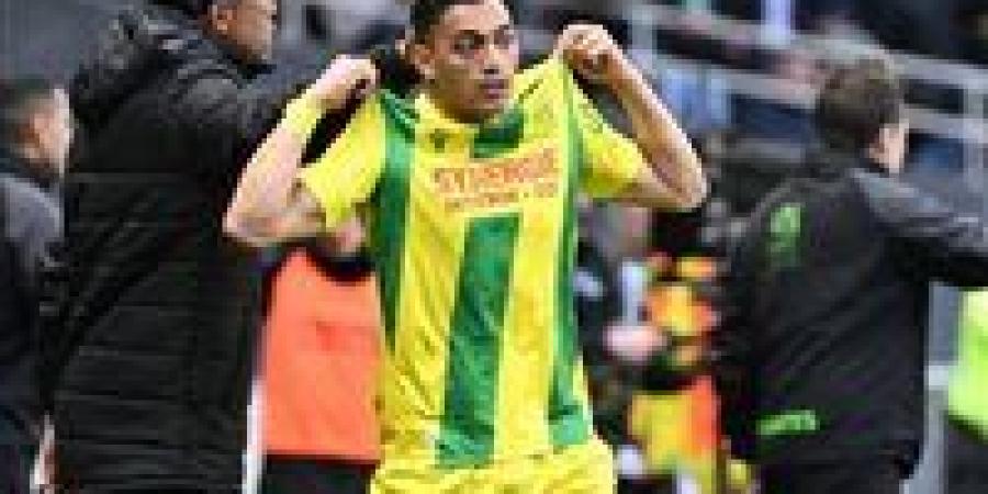 بالبلدي: عفروتو:
      مصطفي
      محمد
      الأفضل
      لتعويض
      غياب
      وسام
      أبوعلي