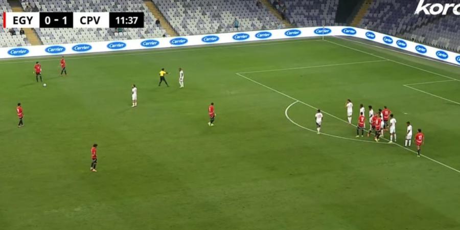 بالبلدي : ماتش
      مصر
      والرأس
      الأخضر
      بث
      مباشر
      (1-0)..
      من
      هي
      حكمة
      المباراة؟