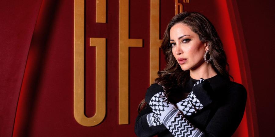 بالبلدي: الكوفية الفلسطينية تروي حكاية وطن عبر الموضة