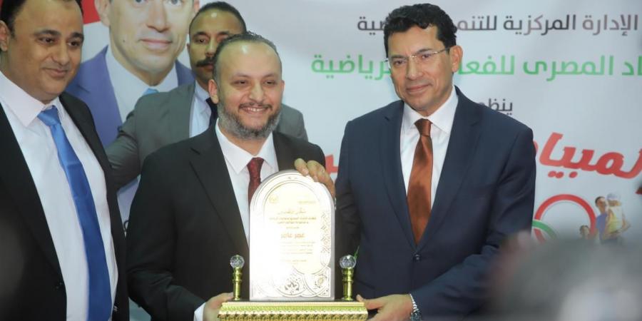 بالبلدي: الدكتور
      عمر
      عمار
      يشكر
      وزير
      الشباب
      والرياضة
      ويشدد
      علي
      دعم
      الفعاليات
      الرياضية