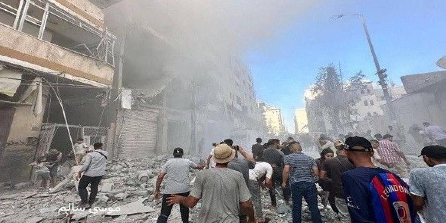 بالبلدي: مسيرات
      إسرائيلية
      تستهدف
      فلسطينيين
      في
      غزة
      ومقتل
      ثلاثة
      في
      يوم
      واحد