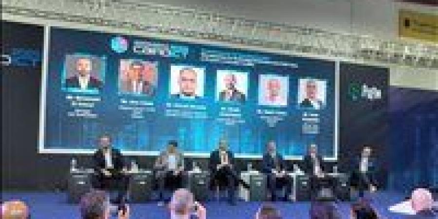 بالبلدي: جلسة
      في
      Cairo
      ICT
      2025
      تناقش
      التوازن
      بين
      الإمكانيات
      التكنولوجية
      وترشيد
      الإنفاق
      في
      الحوسبة
      السحابية