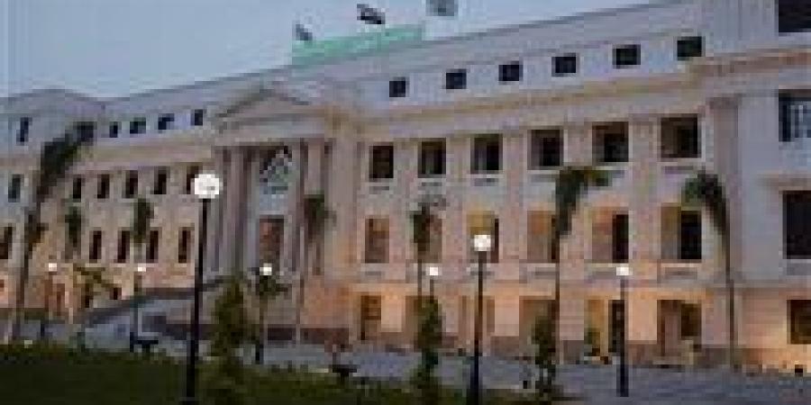 بالبلدي : "
      البعد
      البيئي
      كآلية
      لتعزيز
      التنمية
      المستدامة"..
      ندوة
      تثقيفية
      بعلوم
      بنها