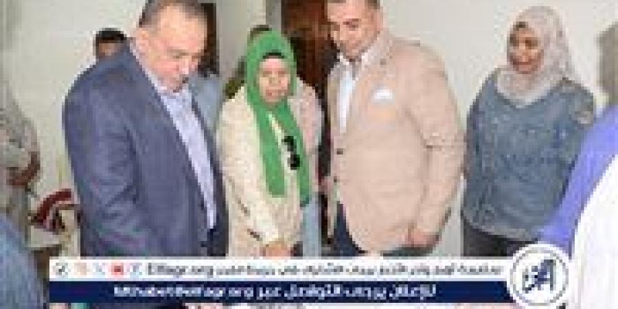 بالبلدي: محافظ
      أسيوط
      يتفقد
      حاضنة
      سيدات
      الأعمال
      بالمحافظة
      اليوم