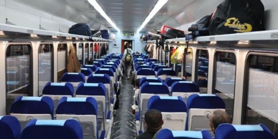 بالبلدي: مكيف
      وتالجو..
      مواعيد
      قطارات
      «القاهرة
      -
      الإسكندرية»
      اليوم
      الخميس
      20
      نوفمبر
      2025