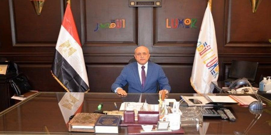 بالبلدي : أهالي
      طفنيس
      بإسنا
      يستغيثون
      بمحافظ
      الأقصر
      لإنهاء
      معاناتهم
      المتراكمة
      منذ
      سنوات