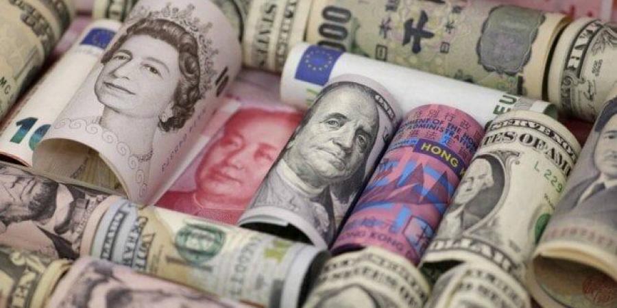 بالبلدي: ضبط
      قضايا
      إتجار
      في
      العملة
      بقيمة
      12
      مليون
      جنيه