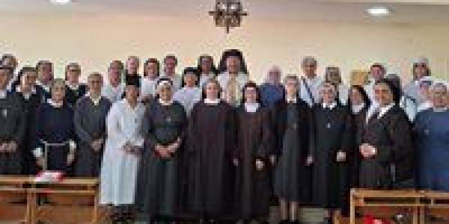 بالبلدي: غبطة
      البطريرك
      الأنبا
      إبراهيم
      إسحق
      يشارك
      في
      الجلسة
      العمومية
      لاتحاد
      الرهبانيات
      النسائية
      بمصر