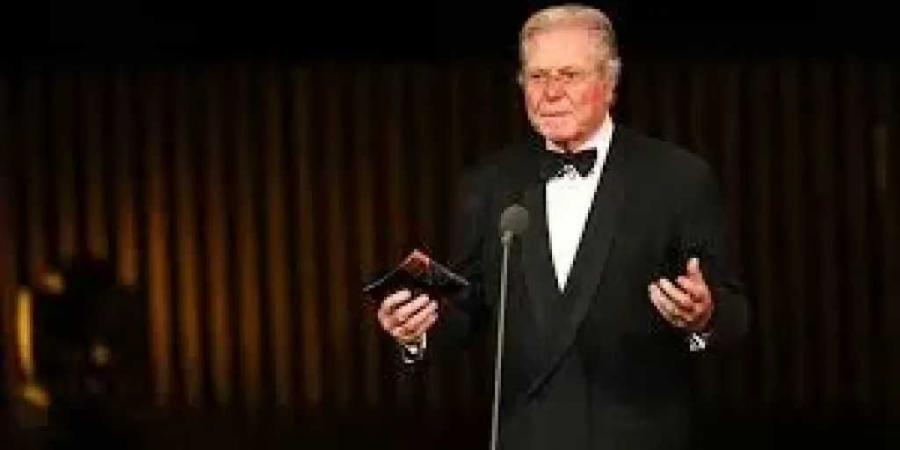 حسين
      فهمي:
      مهرجان
      القاهرة
      السينمائي
      يحمل
      مكانة
      كبيرة
      في
      قلبي..
      وأفكر
      بالدورة
      المقبلة
      بمجرد
      إسدال
      الستار