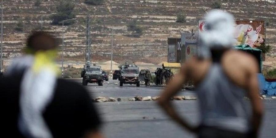 بالبلدي: شهيدان
      بنيران
      الاحتلال
      خلال
      اقتحام
      القوات
      بلدة
      كفر
      عقب
      شمال
      القدس
      المحتلة